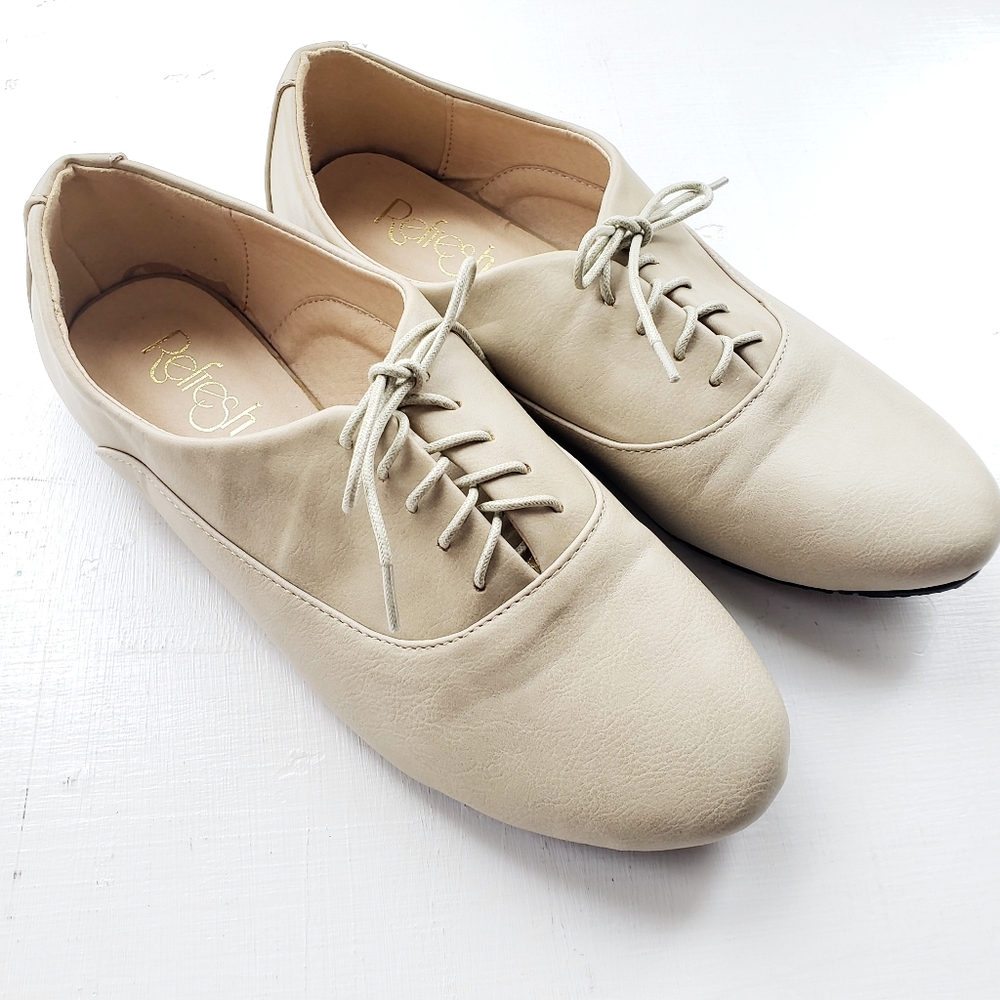 *NWOT* Refresh | Beige Oxford Flats